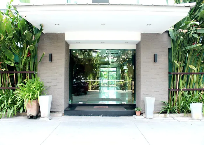 Hotel 14 3*