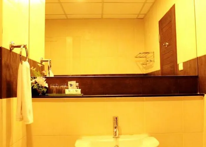 Hotel 14 3*